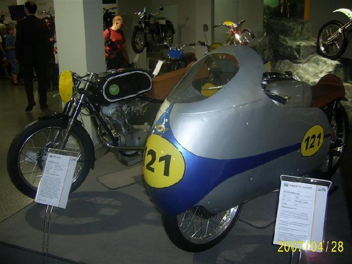 sa400200 111.jpg